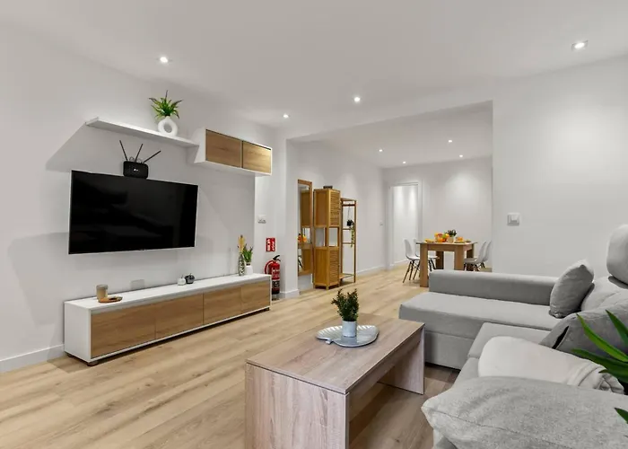 아파트 El Rincon De Tufia