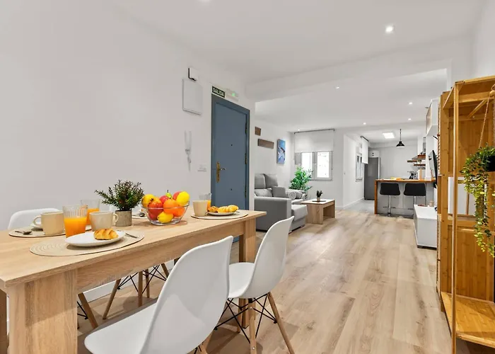 El Rincon De Tufia 아파트 기욘